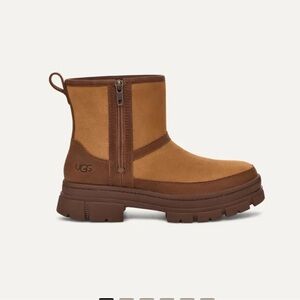 UGG Ashton Zip Boot